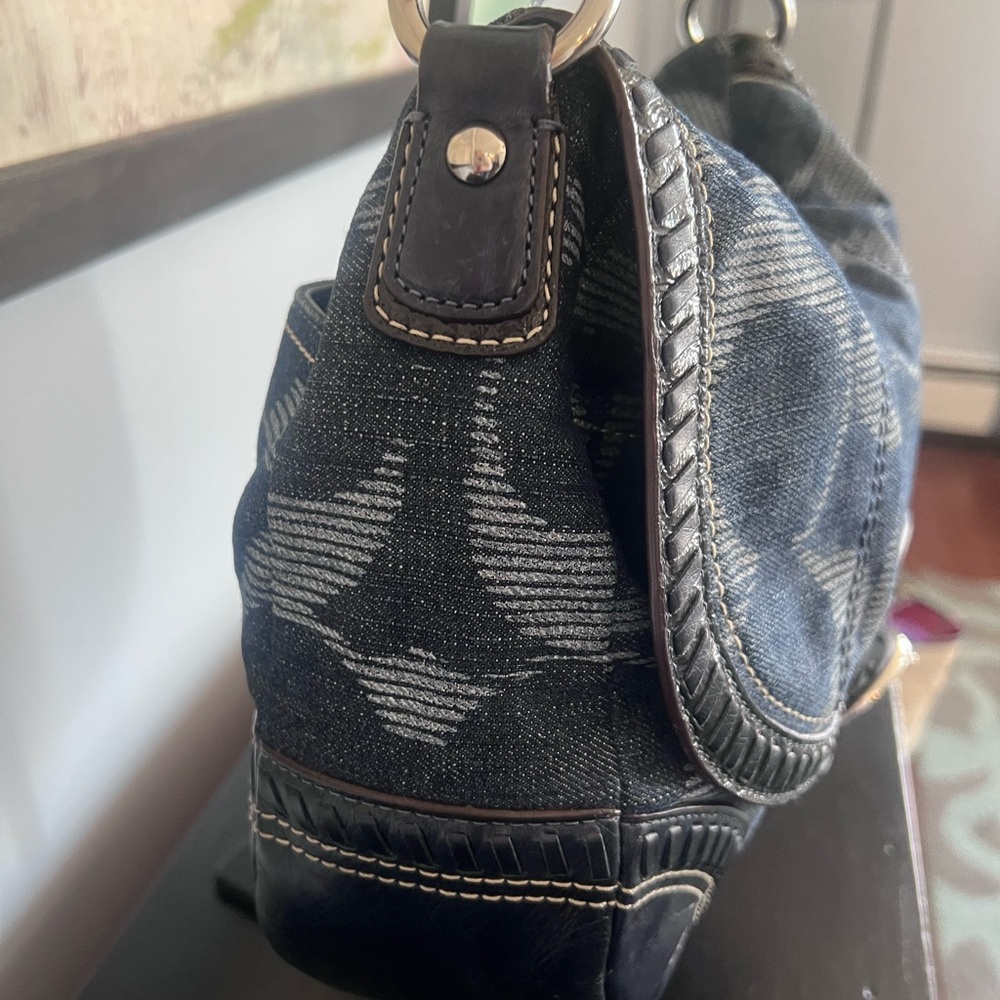 Coach Signature Poppy Hobo Denim Bag 2011 - Picture 9 of 12